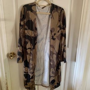 Camo light weight sweater.